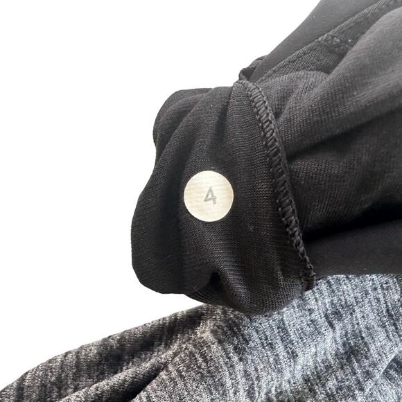 Lululemon Twist & Toil Tank Size 4 Heathered Black Grey 2-in-1 Bra Tank - Picture 7 of 8